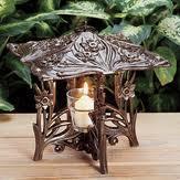  30337 - DAFFODIL TWILIGHT LANTERN FRENCH BRONZE